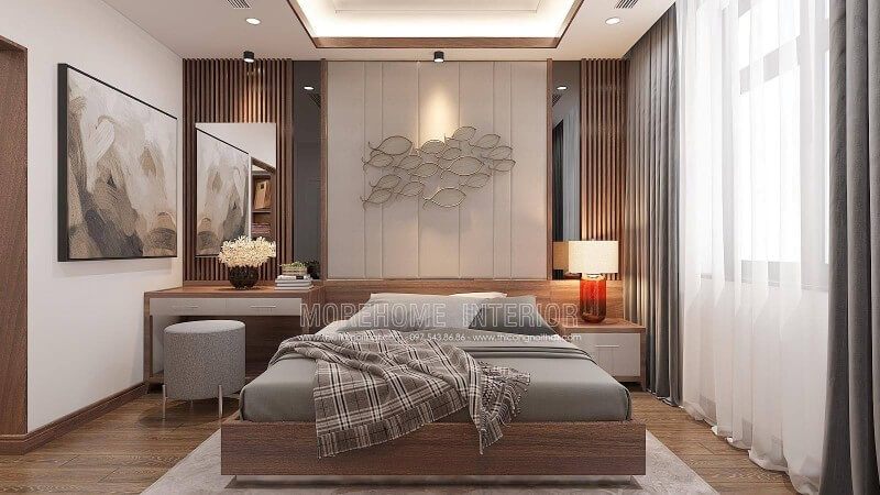 Bố trí phòng ngủ nam tính với những đường nét vuông vắn khỏe khoắn từ giường ngủ hiện đại, kệ trang trí đến các đường kẻ sọc trang trí mảng tường, hay ngay cả gương trang trí đều tạo nên vẻ đẹp cứng rắn độc đáo. Tuy nhiên những đường nét mềm mại làm điểm nhân từ hình ảnh đàn cá hay bức tranh canvas nghệ thuật sẽ là một gợi ý dung hòa ấn tượng thổi hồn trong phong cách sống chủ nhân.